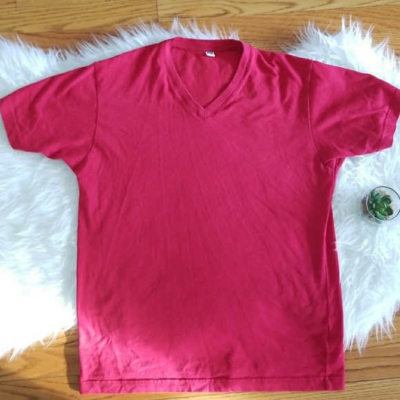 uniqlo red shirt